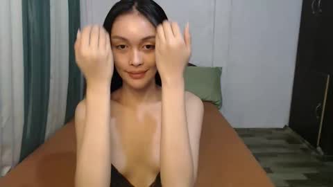 DIVINA online show from February 2026 02:27:01 AM