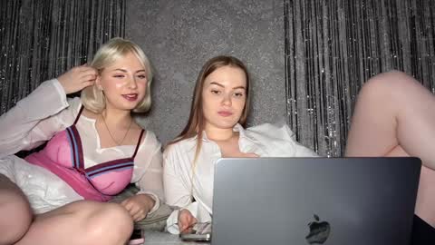 Snapshot of divine_hannah chatting on December 2024 12:08:01 AM Hannah online show from December 2024 12:08:01 AM