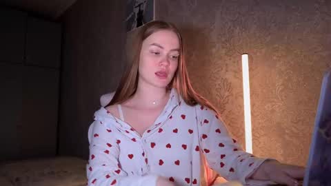 Snapshot of divine_hannah chatting on February 2025 02:06:02 AM Hannah online show from February 2025 02:06:02 AM