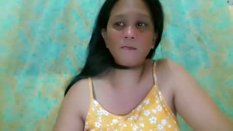 Snapshot of divinegrace10 chatting on April 2026 04:48:02 AM Divine Grace Close To Your Hear online show from April 2026 04:48:02 AM