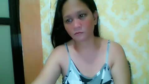 Snapshot of divinegrace10 chatting on May 2026 01:14:01 AM Divine Grace Close To Your Hear online show from May 2026 01:14:01 AM