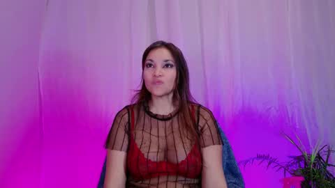 DivineLynn online show from January 2025 06:16:02 PM