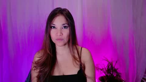 DivineLynn online show from January 2025 01:42:02 PM