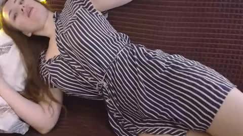 Snapshot of dixiemiller chatting on January 2026 04:43:01 PM Dixiemiller online show from January 2026 04:43:01 PM