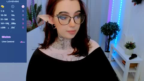 dixipixi_ online show from December 2024 06:14:01 AM