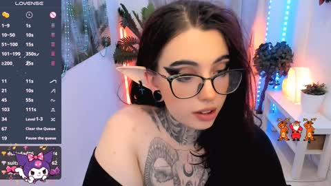 dixipixi_ online show from December 2024 08:44:02 AM