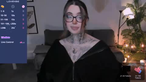 Snapshot of dixipixi_ chatting on April 2026 06:03:02 AM dixipixi_ online show from April 2026 06:03:02 AM