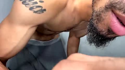 dixkzilla online show from September 2025 07:14:02 PM