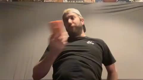 Snapshot of dj_chaterbate chatting on March 2026 04:05:02 AM DJ Chaterbate online show from March 2026 04:05:02 AM