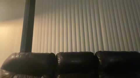 Snapshot of dj_chaterbate chatting on March 2026 07:09:02 AM DJ Chaterbate online show from March 2026 07:09:02 AM