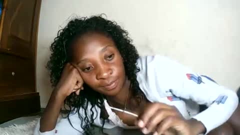 Snapshot of djamellah chatting on May 2026 10:55:01 AM djamellah online show from May 2026 10:55:01 AM