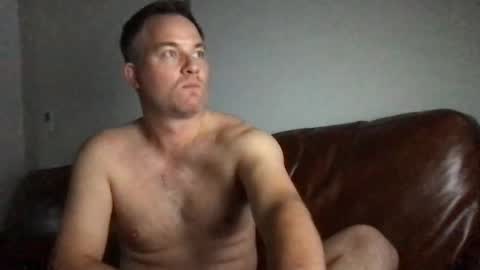 TriflinYoBitch online show from October 2025 01:25:02 PM