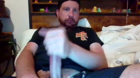 Snapshot of dlew505 chatting on July 2026 01:34:01 AM come say hey lets chat online show from July 2026 01:34:01 AM
