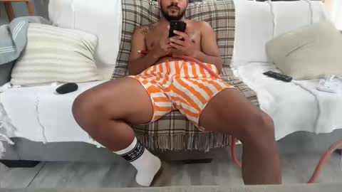 Snapshot of dmitirdarko chatting on October 2025 09:50:02 AM Dmitri online show from October 2025 09:50:02 AM