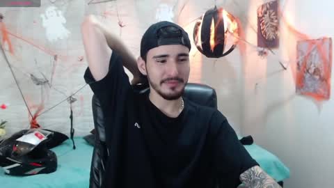 Snapshot of dmitrisanders1 chatting on December 2024 09:45:01 PM Maybe in pvt online show from December 2024 09:45:01 PM