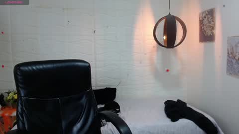 Snapshot of dmitrisanders1 chatting on December 2024 02:21:02 AM Maybe in pvt online show from December 2024 02:21:02 AM