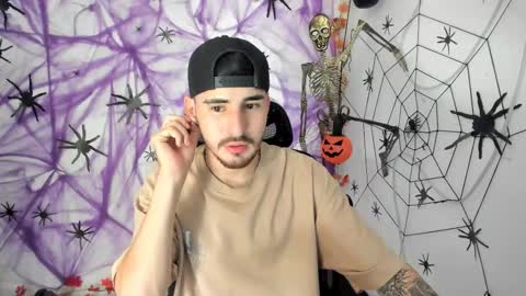 Snapshot of dmitrisanders1 chatting on September 2025 07:41:02 PM Maybe in pvt online show from September 2025 07:41:02 PM