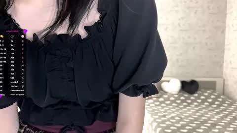 Annie PVT IS OPEN online show from October 2025 09:04:01 PM