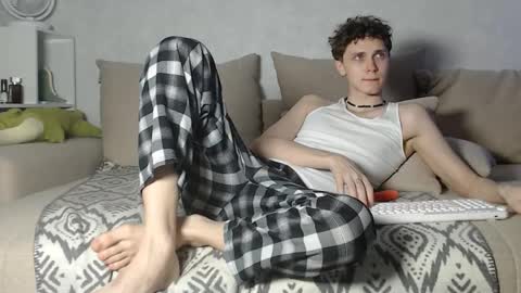 Alex online show from December 2024 04:14:01 AM