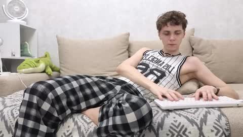 Alex online show from December 2024 04:07:02 AM