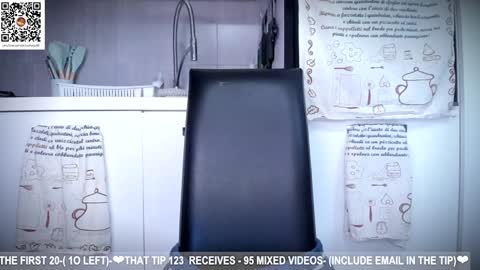 Snapshot of dolce4you69 chatting on December 2024 10:19:01 AM Dea----IF YOU WANT TO SUPPORT ME -Purshase subscribtions scroll BIO  THANK YOU LOVE - online show from December 2024 10:19:01 AM