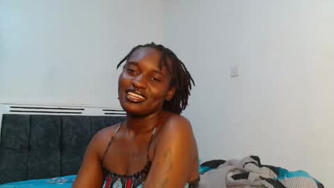 Dolce online show from November 2025 08:08:01 PM