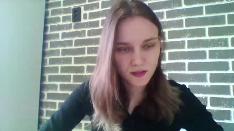 Snapshot of dolcezza_ chatting on April 2026 11:21:02 AM dolcezza_ online show from April 2026 11:21:02 AM