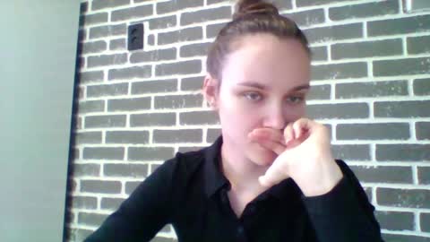 Snapshot of dolcezza_ chatting on April 2026 11:04:02 AM dolcezza_ online show from April 2026 11:04:02 AM