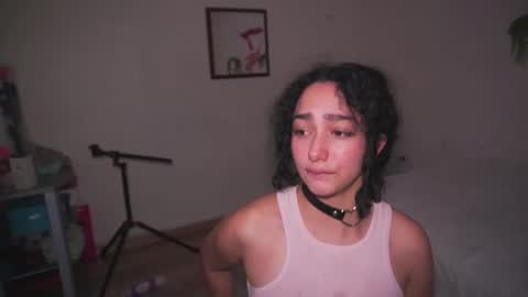 Snapshot of doll4you_ chatting on September 2025 10:48:02 PM Alice y Ros online show from September 2025 10:48:02 PM