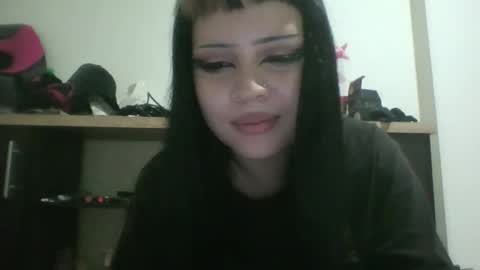 Snapshot of doll_dollys_ chatting on March 2026 12:32:02 AM doll_dollys_ online show from March 2026 12:32:02 AM
