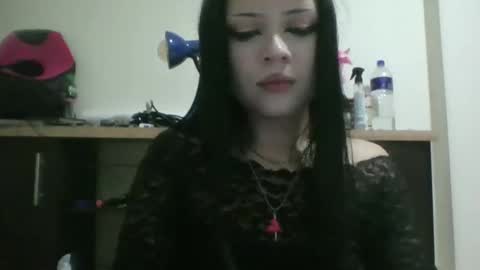 Snapshot of doll_dollys_ chatting on April 2026 12:30:02 AM doll_dollys_ online show from April 2026 12:30:02 AM