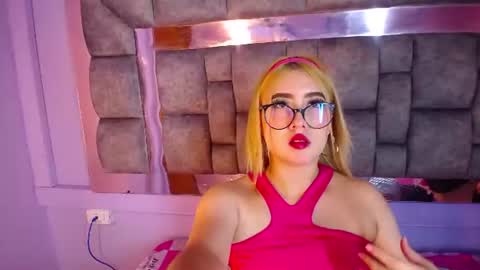 Snapshot of doll_kitty_ chatting on July 2026 11:58:02 AM Kitty online show from July 2026 11:58:02 AM