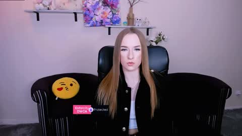 Snapshot of doll_vey chatting on February 2025 04:42:02 PM doll_vey online show from February 2025 04:42:02 PM