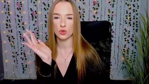 Snapshot of doll_vey chatting on March 2025 12:34:01 PM doll_vey online show from March 2025 12:34:01 PM
