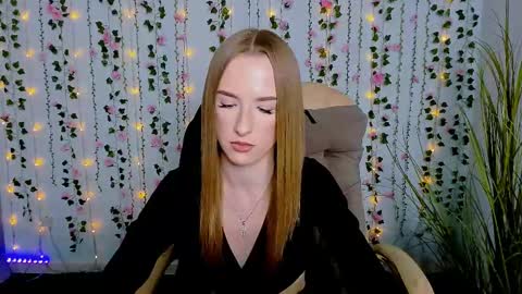 Snapshot of doll_vey chatting on March 2025 03:38:02 PM doll_vey online show from March 2025 03:38:02 PM