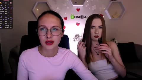 Snapshot of doll_vey chatting on October 2025 07:23:02 PM doll_vey online show from October 2025 07:23:02 PM