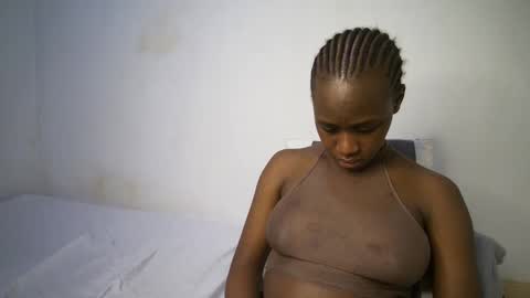 dollberry online show from March 2025 10:21:02 PM