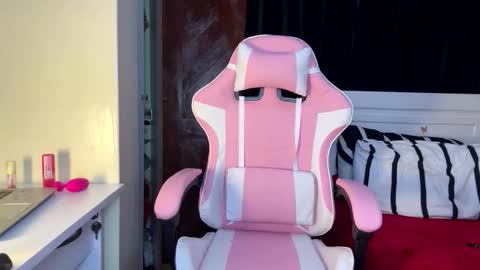 Doll online show from February 2026 09:13:02 PM