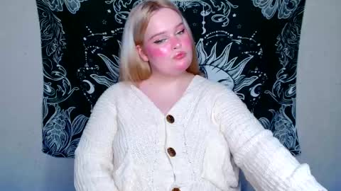 Snapshot of dolled_up_cvnt chatting on March 2026 02:28:01 AM Miss Rose online show from March 2026 02:28:01 AM