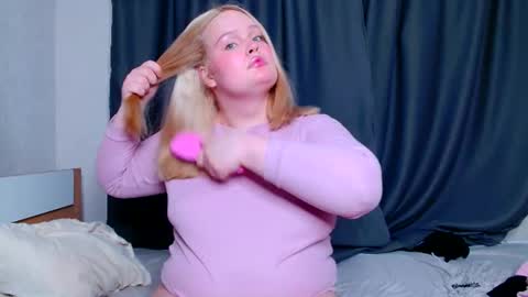 Snapshot of dolled_up_cvnt chatting on July 2026 06:59:01 PM Miss Rose online show from July 2026 06:59:01 PM