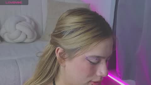 Snapshot of dollfaceink chatting on March 2026 01:21:01 AM DollFaceInk online show from March 2026 01:21:01 AM