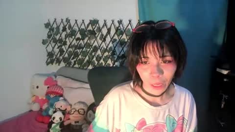 Snapshot of dolliette chatting on September 2025 03:09:02 AM mina online show from September 2025 03:09:02 AM