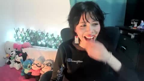 Snapshot of dolliette chatting on September 2025 03:33:02 AM mina online show from September 2025 03:33:02 AM