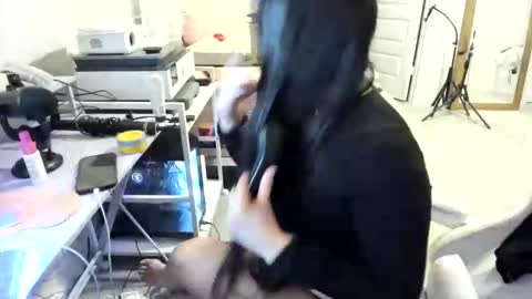 Snapshot of dolllface chatting on March 2026 01:42:01 AM DOLLLFACE online show from March 2026 01:42:01 AM