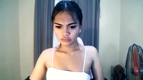 dolly_angel2 online show from February 2025 12:05:02 PM