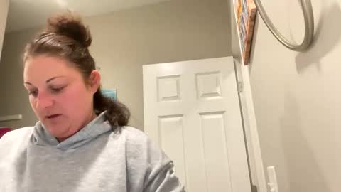 Dolly online show from March 2025 04:10:01 PM