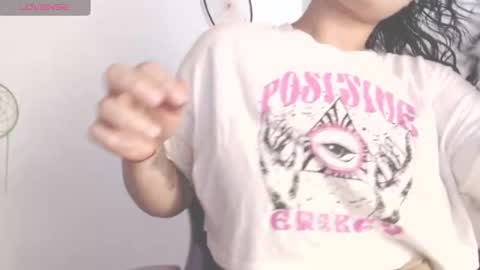 Snapshot of dollysweet666 chatting on November 2025 03:47:02 PM dollysweet666 online show from November 2025 03:47:02 PM