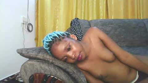 Snapshot of dollythegirl chatting on May 2026 10:37:02 PM kadolly online show from May 2026 10:37:02 PM