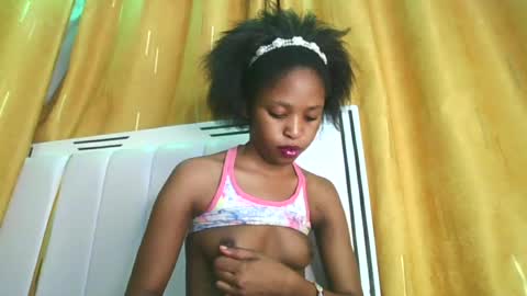 Snapshot of dollythegirl chatting on June 2026 10:56:02 PM kadolly online show from June 2026 10:56:02 PM