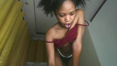 Snapshot of dollythegirl chatting on June 2026 06:49:01 PM kadolly online show from June 2026 06:49:01 PM